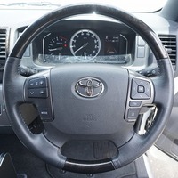 5758 令和2年式 ハイエース スーパーGL ダークプライムⅡ　2WD 2,800cc (ディーゼル) 2/5人乗車 5.8万kmのサムネイル