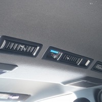 5758 令和2年式 ハイエース スーパーGL ダークプライムⅡ　2WD 2,800cc (ディーゼル) 2/5人乗車 5.8万kmのサムネイル