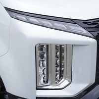 5568 登録済み未使用車 令和7年式 三菱 デリカD5 シャモニー 4WD 2,300cc (ディーゼル) 8人乗車 20km 令和10年6月18日のサムネイル