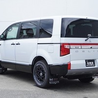 5568 登録済み未使用車 令和7年式 三菱 デリカD5 シャモニー 4WD 2,300cc (ディーゼル) 8人乗車 20km 令和10年6月18日のサムネイル