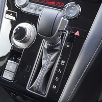 5568 登録済み未使用車 令和7年式 三菱 デリカD5 シャモニー 4WD 2,300cc (ディーゼル) 8人乗車 20km 令和10年6月18日のサムネイル