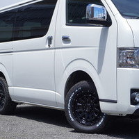 5791　令和4年式　ハイエース　スーパーGL　ダークプライムⅡ　4WD　2800cc　ディーゼル車　5人乗り　5.9万kmのサムネイル