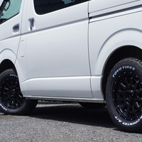 5791　令和4年式　ハイエース　スーパーGL　ダークプライムⅡ　4WD　2800cc　ディーゼル車　5人乗り　5.9万kmのサムネイル