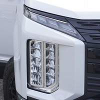 5504　令和7年式　デリカD:5　CHAMONIX　4WD　2300㏄　ディーゼル車　登録済み未使用車　8人乗り　ステップ有　20kmのサムネイル
