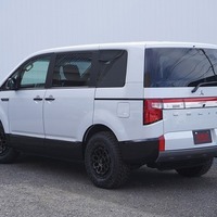 5504　令和7年式　デリカD:5　CHAMONIX　4WD　2300㏄　ディーゼル車　登録済み未使用車　8人乗り　ステップ有　20kmのサムネイル