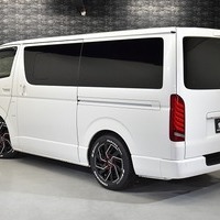 5794 令和5年式 ハイエース スーパーGL ダークプライムⅡ 2WD 2,000cc (ガソリン車) 2/5人乗車 3.6万km 車検令和8年5月14日のサムネイル