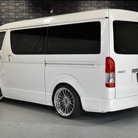 5133  ハイエース ワゴンGL  2WD 2,700CC ガソリン車 3ナンバー 10人乗り　L字ベットキット架装のサムネイル