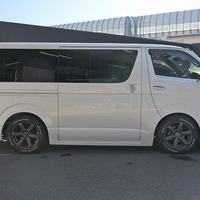 5760.平成25年式 ハイエース スーパーGL 2WD 3,000cc ディーゼル車 走行11万キロ 検査1年付きのサムネイル