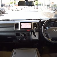 3687　オリジナルキャンピングカー　平成29年式 ハイエース DX　2WD 2,000cc (ガソリン車) 5人乗車 1.3万kmのサムネイル