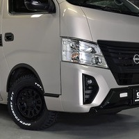 5769 令和6年式　キャラバン 50周年アニバーサリー GRANDプレミアム GX 4WD 2,400cc(ディーゼル車) 2/5人乗車 2.2万km 車検令和8年4月11日のサムネイル