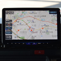 5792 令和5年式　ハイエース　スーパーGL　ダークプライムⅡ　2WD　2800cc　ディーゼル車　5人乗り　1.6万kmのサムネイル