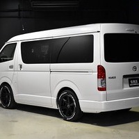 5124.令和7年式 ハイエースワゴン GL 3ナンバー 10人乗り 2WD 2,700㏄ ガソリン車 走行4キロ 新車未登録のサムネイル