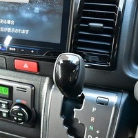 5693.令和7年式 ハイエース スーパーGL ダークプライムS 2WD 2,800cc ディーゼル車 走行40キロ 車検令和9年5月のサムネイル