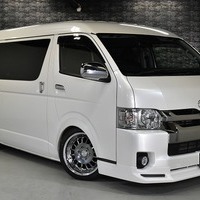 4875 平成30年式 ハイエース スーパーGL ダークプライム 2WD 2,800cc (ディーゼル) 2/5人乗車 4.5万kmのサムネイル