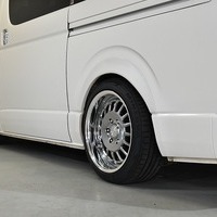4875 平成30年式 ハイエース スーパーGL ダークプライム 2WD 2,800cc (ディーゼル) 2/5人乗車 4.5万kmのサムネイル
