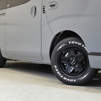 5630 令和7年式 登録済未使用車 日産 キャラバン GRANDプレミアム GX 2WD 2,000cc(ガソリン車) 2/5人乗車 10km 車検令和9年6月23日のサムネイル