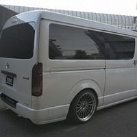 5728.令和6年式 ハイエース スーパーGL ダークプライムⅡ 2WD 2,800cc ディーゼル車  走行1万キロ 検査1年付きのサムネイル