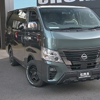 4923.令和7年式 キャラバン グランドプレミアムGX 寒冷地仕様 4WD 2,400cc ディーゼル車 走行36キロ 新車未登録のサムネイル