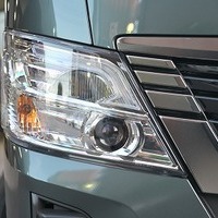 4923.令和7年式 キャラバン グランドプレミアムGX 寒冷地仕様 4WD 2,400cc ディーゼル車 走行36キロ 新車未登録のサムネイル