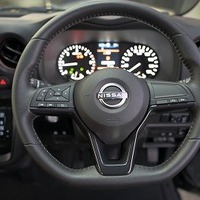 4923.令和7年式 キャラバン グランドプレミアムGX 寒冷地仕様 4WD 2,400cc ディーゼル車 走行36キロ 新車未登録のサムネイル