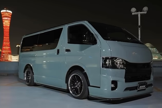 CRS名古屋店　カスタム編　自分の車をデモカーみたいにカッコよく！　内装もおしゃれに！サムネイル