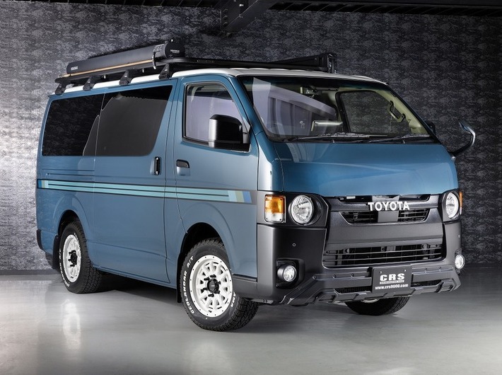 HIACE S-GL COMPLETE「ATTICS8」アティックス8 バン　8ナンバー　5人乗りのサムネイル