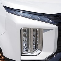 5577 登録済み未使用車 令和7年式 三菱デリカ D:5 CHAMONIX 4WD 2,300cc (ディーゼル車) 8人乗り 16kmのサムネイル