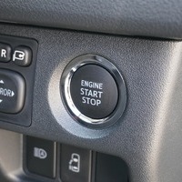 5872 登録済み未使用車 令和7年式 ハイエースワゴン グランドキャビン 2WD 2700cc ガソリン車 10人乗り 8kmのサムネイル