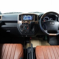 5741 令和4年式 タウンエース GL 2WD 1,500cc (ガソリン車)  2/5人乗車 1.4万kmのサムネイル