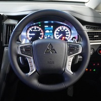 5582 令和7年式 三菱デリカ D:5 CHAMONIX 4WD 2,300cc (ディーゼル車)  8人乗り 18km 車検令和10年7月23日のサムネイル