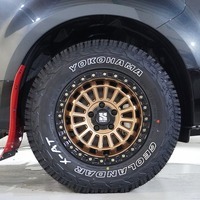 5582 令和7年式 三菱デリカ D:5 CHAMONIX 4WD 2,300cc (ディーゼル車)  8人乗り 18km 車検令和10年7月23日のサムネイル