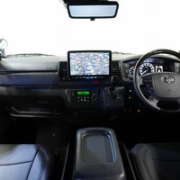 5793 令和5年式 ハイエース スーパーGL ダークプライムⅡ 4WD 2,800cc (ディーゼル車)  2/5人乗車  2.5万km 車検令和8年4月18日のサムネイル