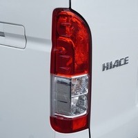 5833　令和1年式　ハイエース　スーパーGL　ダークプライムⅡ　2WD　2000cc　ガソリン車　5人乗り　4.2万kmのサムネイル