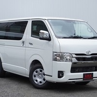 5804　令和7年式　ハイエース　スーパーGL　ダークプライムⅡ　2WD　2000cc　ガソリン車　5人乗り　35kmのサムネイル
