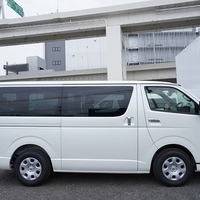 5804　令和7年式　ハイエース　スーパーGL　ダークプライムⅡ　2WD　2000cc　ガソリン車　5人乗り　35kmのサムネイル