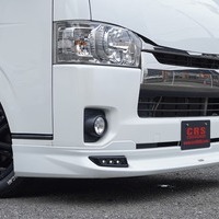 5842　平成27年式　ハイエース　スーパーGL　ダークプライム　2WD　3000cc　ディーゼル車　5人乗り　11.7万kmのサムネイル