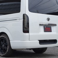 5842　平成27年式　ハイエース　スーパーGL　ダークプライム　2WD　3000cc　ディーゼル車　5人乗り　11.7万kmのサムネイル