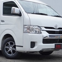 令和7年式　ハイエース　ワゴン　グランドキャビン　2WD　2700cc　ガソリン車　10人乗り　3ナンバー　5kmのサムネイル
