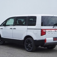 5571　令和7年式　デリカD:5　CHAMONIX　4WD　2300cc　ディーゼル車　8人乗り　ステップ無　10kmのサムネイル