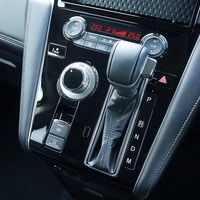 5571　令和7年式　デリカD:5　CHAMONIX　4WD　2300cc　ディーゼル車　8人乗り　ステップ無　10kmのサムネイル