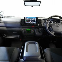 5859 令和6年式 ハイエース スーパーGL ダークプライムⅡ 2WD 2,000cc (ガソリン車)  2/5人乗車  130km 車検令和8年7月28日のサムネイル
