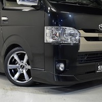 5798 令和1年式 ハイエース スーパーGL ダークプライムⅡ 2WD 2,000cc (ガソリン車) 2/5人乗車 9.6万kmのサムネイル