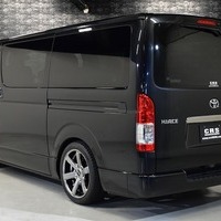 5798 令和1年式 ハイエース スーパーGL ダークプライムⅡ 2WD 2,000cc (ガソリン車) 2/5人乗車 9.6万kmのサムネイル