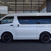5159 千葉店【BLACK　STYLE】ハイエース ワゴンGL ベッドキットⅣ 2WD 2,700CC ガソリン車 10人乗りのサムネイル
