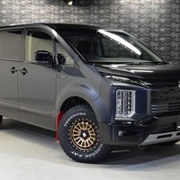5582 令和7年式 三菱デリカ D:5 CHAMONIX 4WD 2,300cc (ディーゼル車)  8人乗り 18km 車検令和10年7月23日のサムネイル