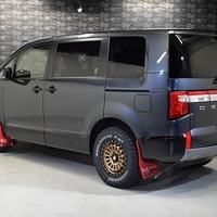 5582 令和7年式 三菱デリカ D:5 CHAMONIX 4WD 2,300cc (ディーゼル車)  8人乗り 18km 車検令和10年7月23日のサムネイル