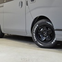 5704 令和7年式 登録済未使用車 日産 キャラバン GRANDプレミアム GX 2WD 2,000cc(ガソリン車) 2/5人乗車 13km 車検令和9年6月30日のサムネイル