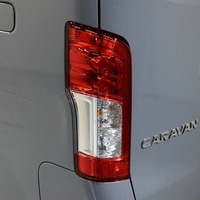 5704 令和7年式 登録済未使用車 日産 キャラバン GRANDプレミアム GX 2WD 2,000cc(ガソリン車) 2/5人乗車 13km 車検令和9年6月30日のサムネイル