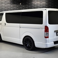 5885 令和6年式 ハイエース スーパーGL ダークプライムⅡ 2WD 2,800cc (ディーゼル車) 2/5人乗車 3.0万km 車検令和8年3月18日のサムネイル