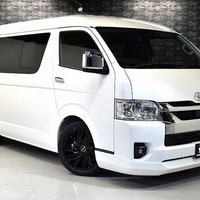 5146 ハイエース ワゴンGL  2WD 2,700CC ガソリン車 3ナンバー 10人乗り ベットキットⅤ タイプⅡ架装のサムネイル